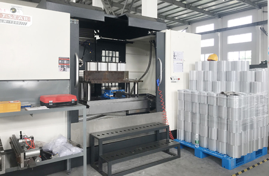 Trung tâm gia công ngang